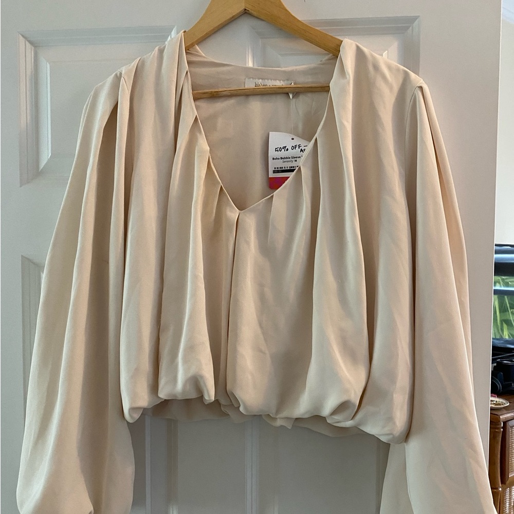 Bishop + Young Bubble Sleeve top perfect for work wear!